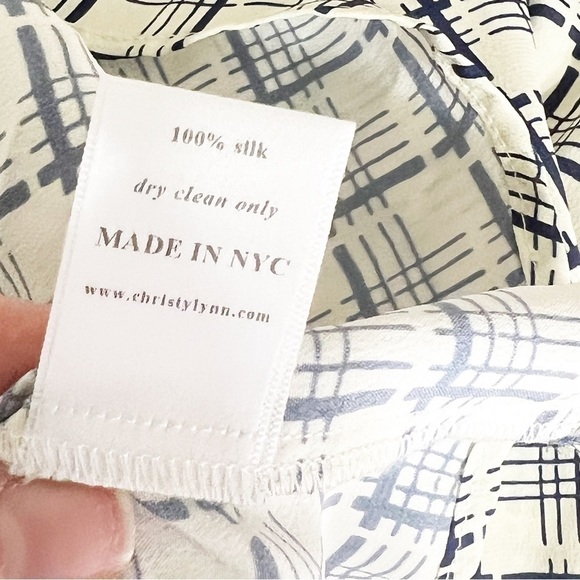 Christy Lynn NWT‎ Jeanne Silk Top - Picture 5 of 6